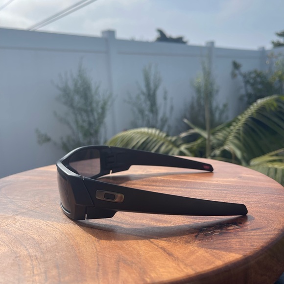 Mens Oakley Gascan matte sunglasses - Picture 6 of 10